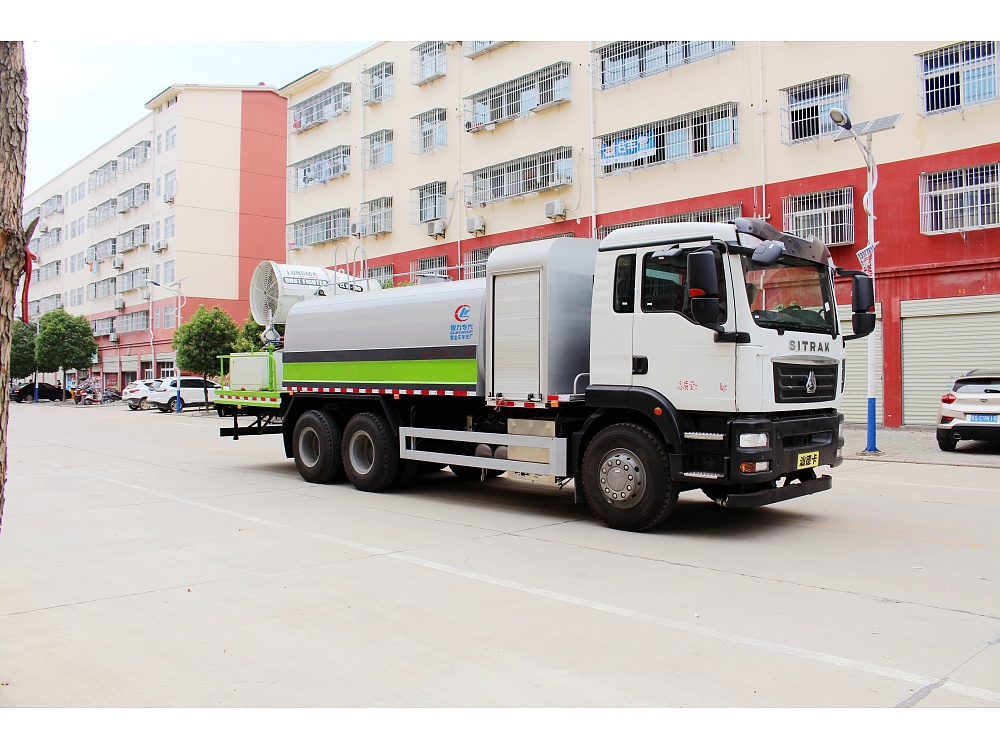 國(guó)六重汽汕德卡后雙橋16立方抑塵車