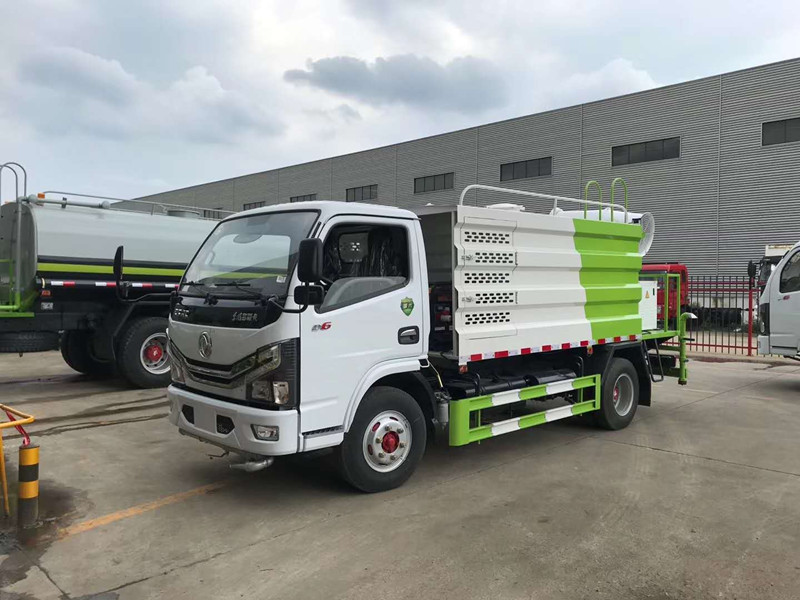 國(guó)六東風(fēng)小多利卡5方藍(lán)牌多功能抑塵車